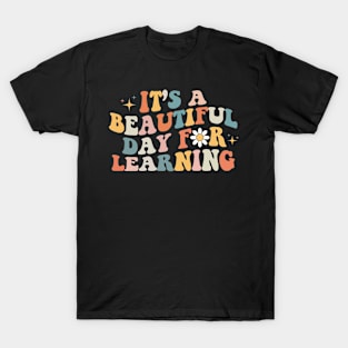 Its Good Day for Learning Back to School Women Teacher T-Shirt